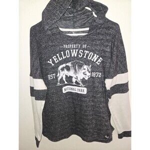Womens Long Sleeve Yellowstone Pullover Medium